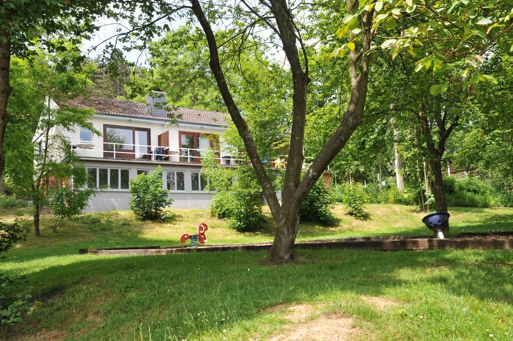 Village De Vacances Waulsort Hastiere-par-dela Exterior photo